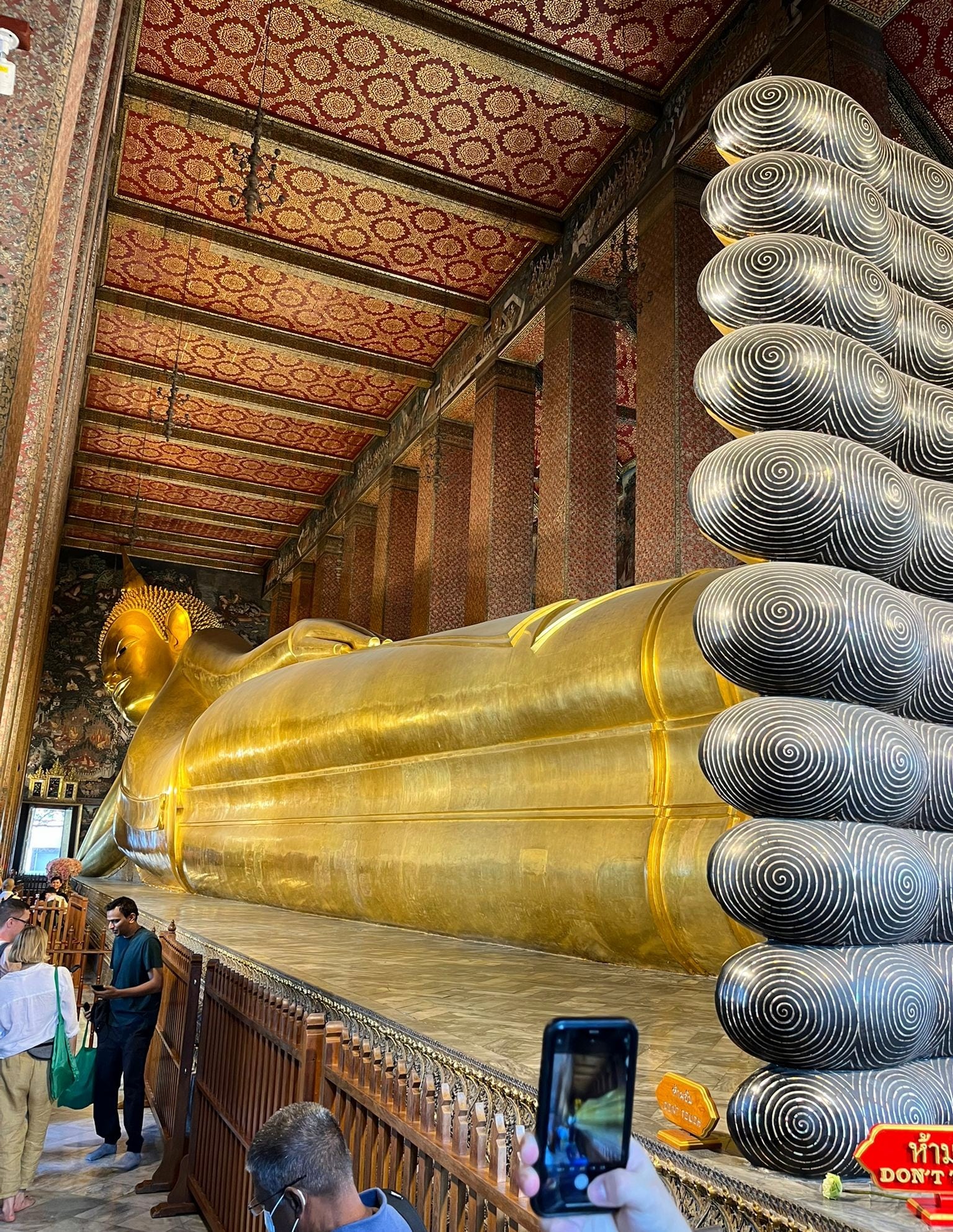 Reclining Buddha v chráme Wat Pho.