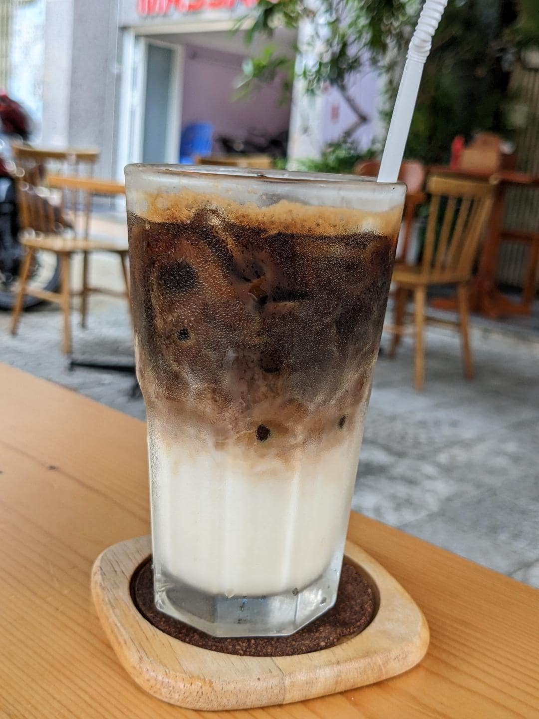 Ľadová káva s kondenzovaným mliekom.
