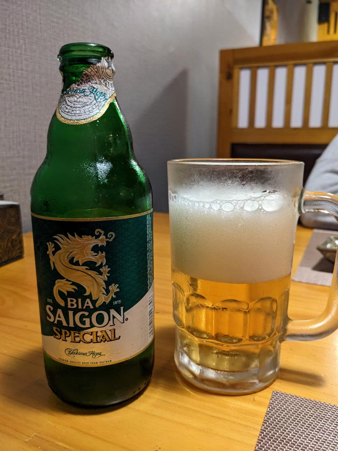 Vietnamské pivo Saigon.