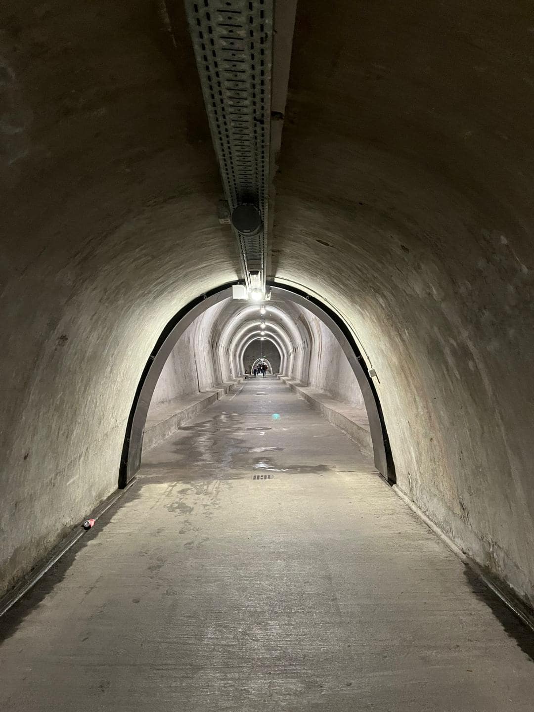Vnútro tunela Grič v Záhrebe.