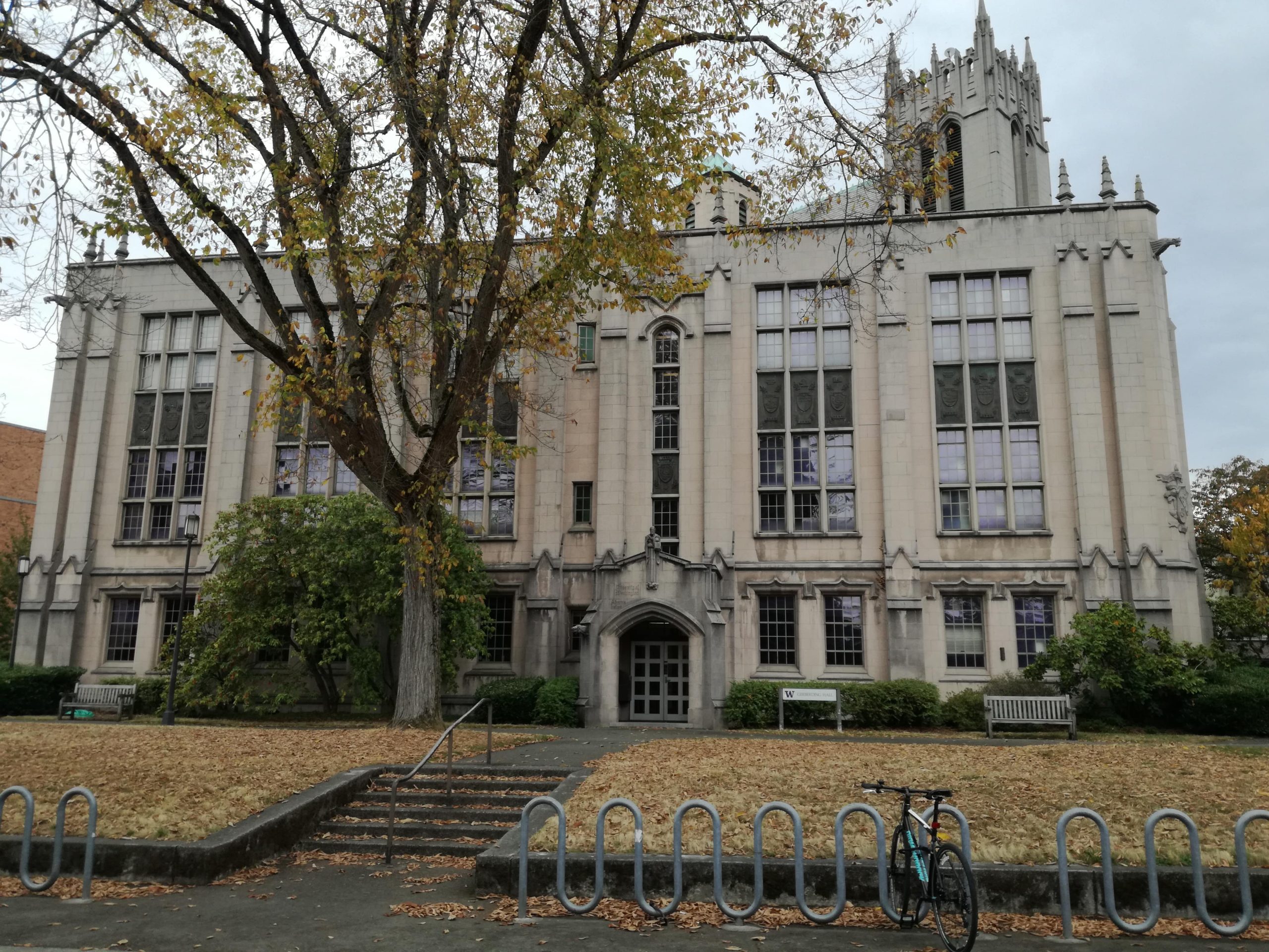 Historická budova, ktorá patrí k University of Washington.