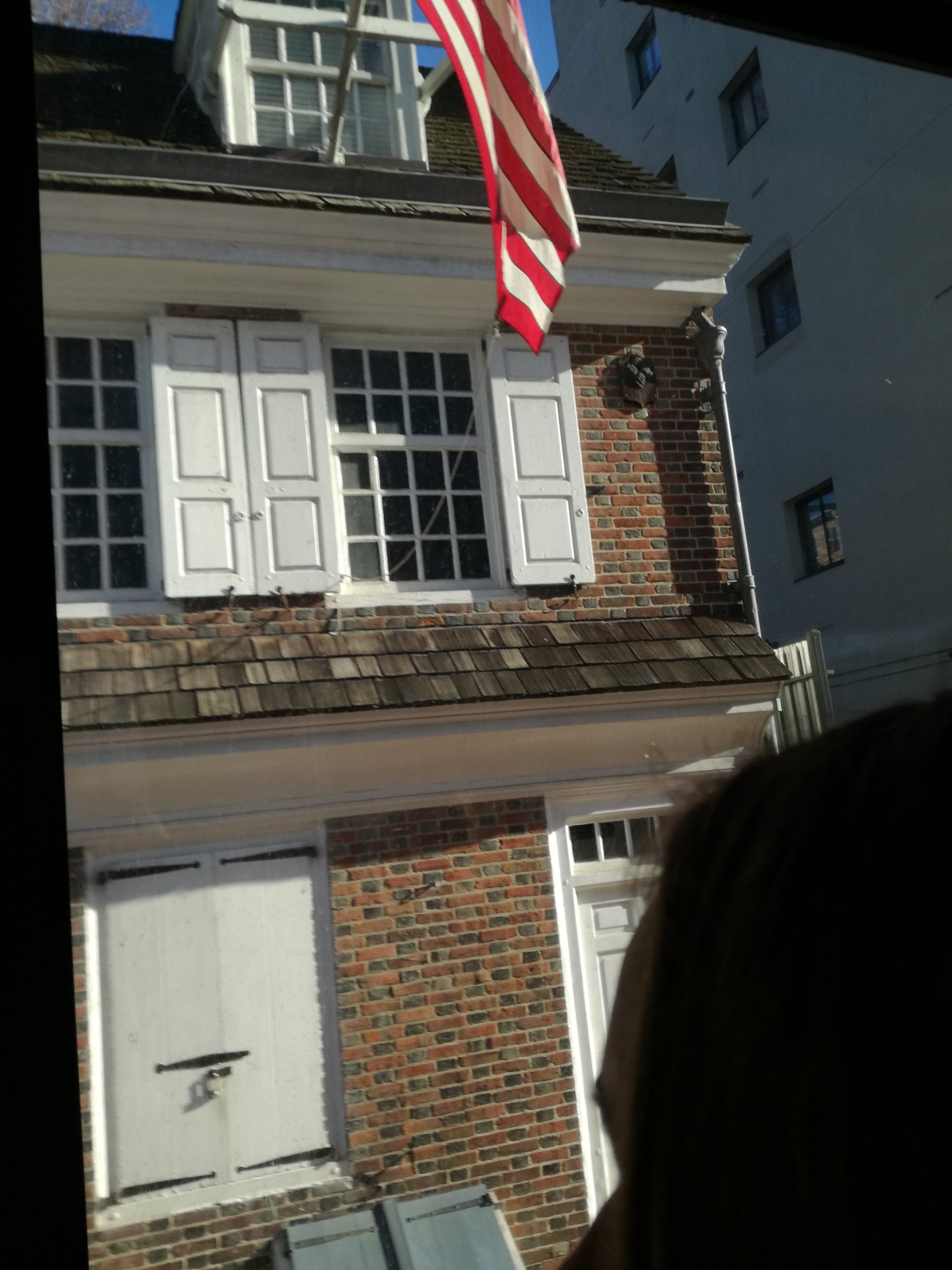 V tomto dome žila žena, ktorá ušila prvú americkú vlajku.