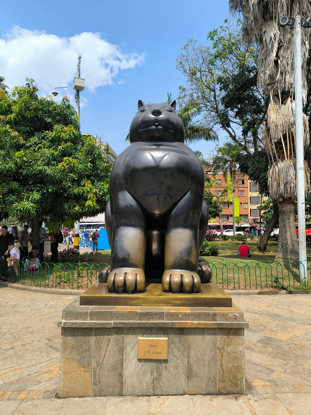 Gigantická socha mačky.